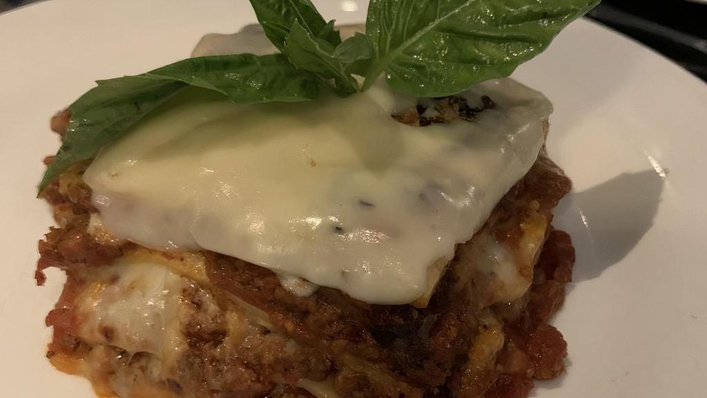 Lasagna Traditional · Favorite. Lasagna with bolognese sauce, bechamel and fresh mozzarella.
