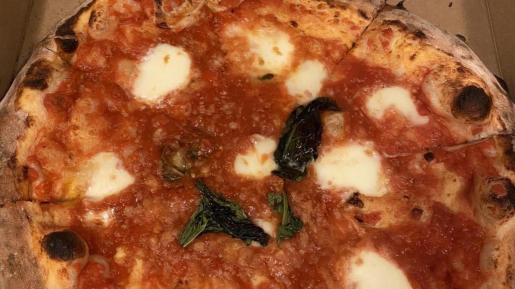 Margherita Pizza · Favorite. Tomato sauce, mozzarella, basil and extra virgin olive oil.