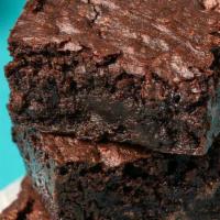 Vegan & Gluten Free Brownie · Homemade chocolate brownie free of dairy and gluten.