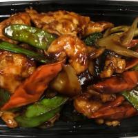 Chicken & Shrimp With Hunan Sauce · Hot and spicy.
