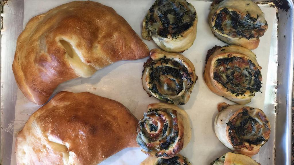 Spinach Roll · Roll stuffed with spinach and mozzarella