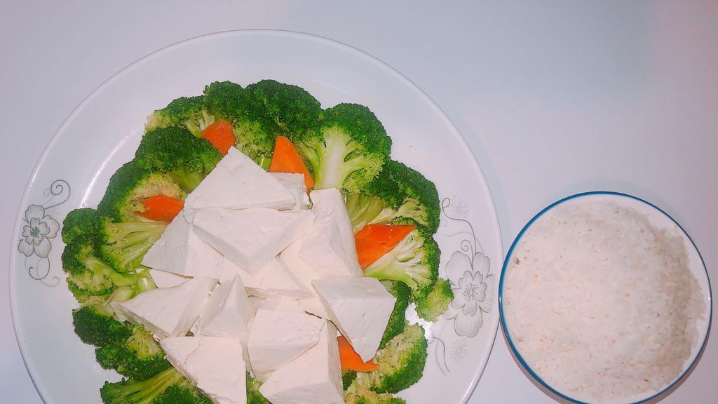 Steamed Broccoli With Bean Curd · 