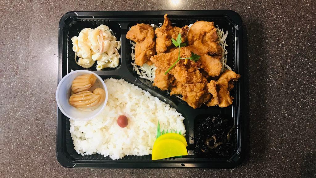 Bento Karaage Chicken 鳥の唐揚 · deep fried lightly battered chicken, sides ( vary) and rice.