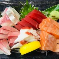 5 Kinds Sashimi刺身５点盛り · Ahi, hamachi, salmon, shiromi, chef choice