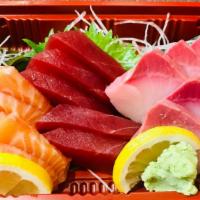 3 Kinds Sashimi刺身3点盛り · Ahi, Hamachi, Salmon Sashimi.