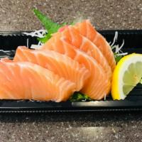 Salmon 鮭刺身 · 5-7 Pcs of Salmon Sashimi.
