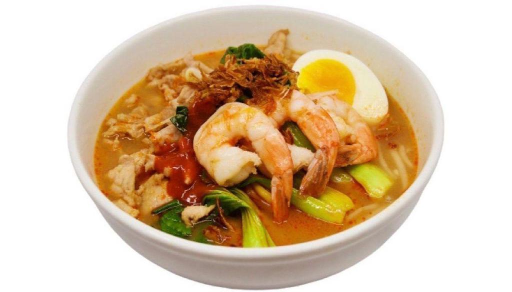 Penang Har Mee 槟城虾汤面 · Spicy. Yellow egg noodles and rice vermicelli topped with pork and shrimp, baby bokchoy, egg and bean sprouts in spicy flavorful shrimp broth.
