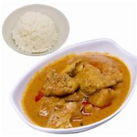Curry Chicken With Potato Over Rice 咖喱土豆鸡饭 · Spicy. Bone-in chicken cooked with cinnamon coconut curry.