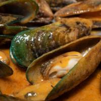 New Zealand Green Mussels · Cajun food 1 lb green mussels.