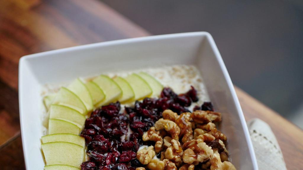 Rise -N- Grind  (Til 4Pm · Steel-cut oatmeal, cranberries, walnuts, honey and choice of apple, strawberry or banana