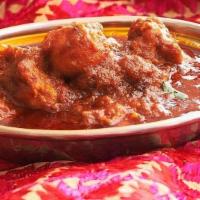 Chicken Vindaloo · spicy fiery red chili based gravy (excludes rice and naan); spicy