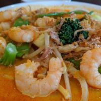 Prawn Mee · Spicy. Egg noodles, pork, shrimp, bean sprout in spicy shrimp broth.