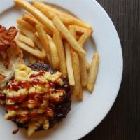 Baby D'S Burger · Topped with bacon, macaroni and cheese, and BBQ sauce.