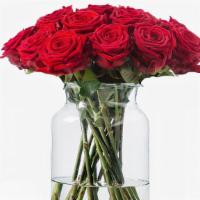 Red Roses Gift Box 12 · Say I love you by sending a dozen red roses. With their robust fragrance and deep red color,...