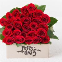 Red Roses Gift Box 24 · Say I love you by sending this spectacular gift box of red roses. With their robust fragranc...