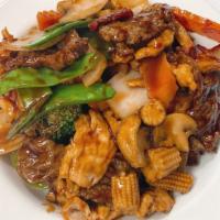 Four Seasons · Roast pork, chicken, beef, shrimp stir-fried with Chinese vegetables. Served with your choic...