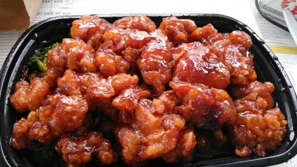 General Tso'S · Hot & Spicy. White Meat Chicken.