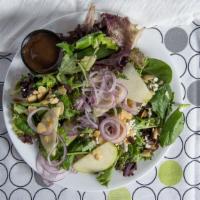 Pazzo Insalata Di Casa · Mixed field greens, toasted almonds, Bermuda onions, sliced granny smith apples, Maytag gorg...