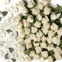 2 Dozen White Bouquet · Color: White. Size: 24 stems.