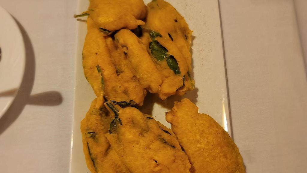 Spinach Pakora · Spinach fritters  in chickpeas batter. A Monsun specialty.