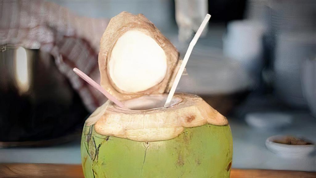 100% Raw Coconut Water · 