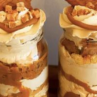 Biscoff Cheesecake Cake Jar  · Creamy Cheesecake  , Biscoff Crumble , Cookie Topping & Cake Bites