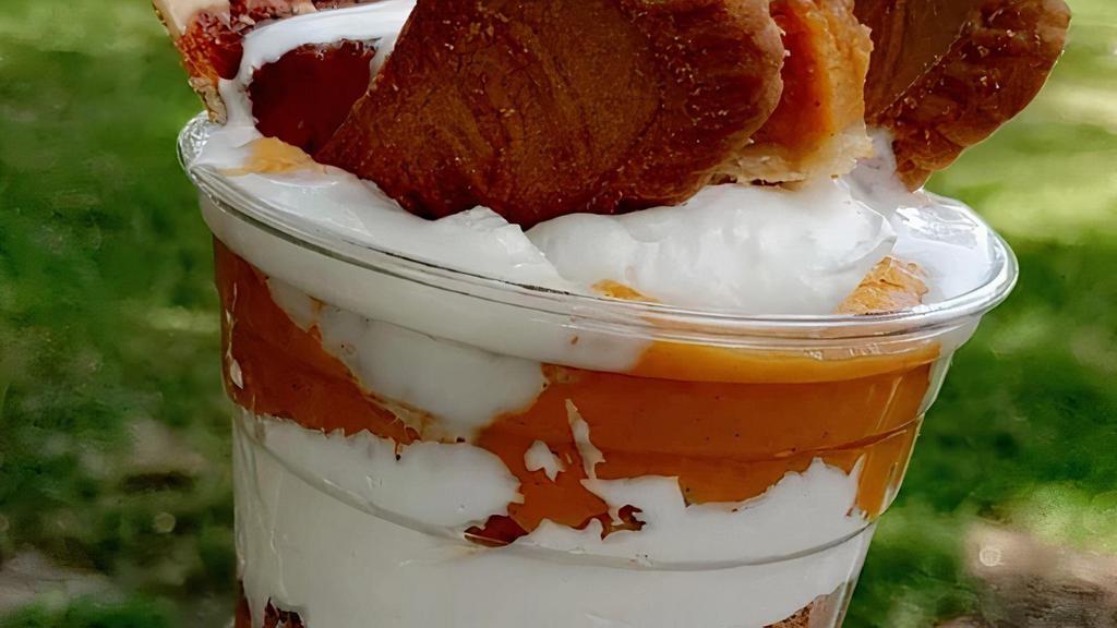 Pumpkin Pie Or Sweet Potato Cheesecake 16 Oz Jar  · Sweet Homemade Pumpkin Or Sweet Potato  Pie & Creamy Cheesecake Biscoff Topping

Comment choice pumpkin or sweet potato