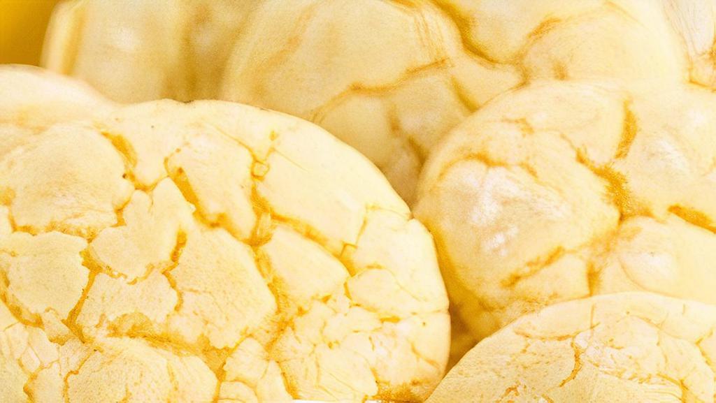 6 Pk Lemon Supreme Cookies   · Any Flavor 
Deluxe Size Cookie