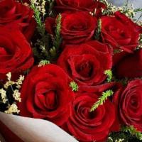 Elegant Romance Roses Bouquet  · 1 Dozen Roses Bouquet 

Card included add message