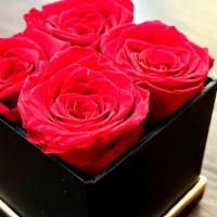 (Sale) Ann Marie’S Luxury Forever Roses  · New Products Our Here ❗️

Luxury Forever Eternal Roses 
100 % Real Roses 

Our Roses have be...
