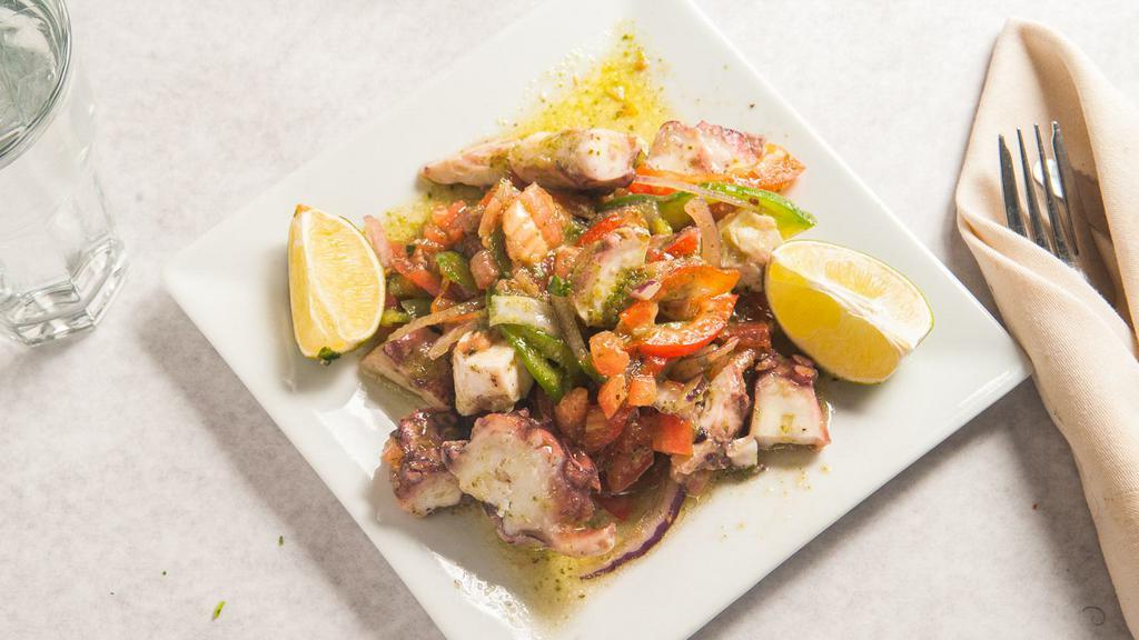 Ensalada De Pulpo · Octopus Salad.