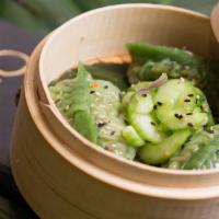 Bamboo Steamed Vegetable Dumplings · Vegan.