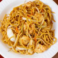 Shrimp Lo Mein / 蝦撈麵 · Served with chicken fried rice or roast pork fried rice and egg roll or soda. / 附雞炒飯或叉燒炒飯及蛋卷...