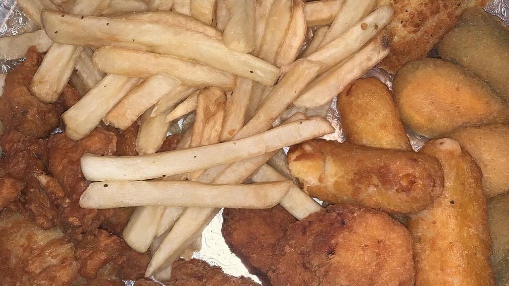 Lievito'S Appetizer Sampler · Chicken wings, chicken fingers, french fries, jalapeno poppers, mozzarella sticks, onion rings & fried ravioli. Serves 3-5.