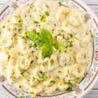 Pasta With Alfredo Sauce · 