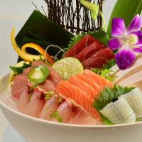 Sashimi Regular · 15 pcs of assorted sashimi and rice.