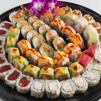 Party D · 10 rolls tray ( 4 special rolls and 6 regular rolls).