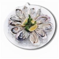 석화 Oyster (1/2 Doz.)  石花 · 1/2 doz. Shell Oysters