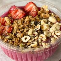 Magic Pitaya · Base - pitaya, banana, pineapple, apple juice.
Toppings - granola, strawberry, sliced almond...