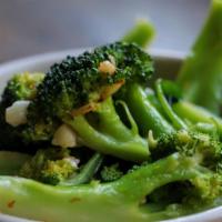 Broccoli Sautéed With Garlic & Oil · 