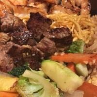 Hibachi Filet Mignon · Served with onion soup or green salad, noodles, vegetables, and white rice.