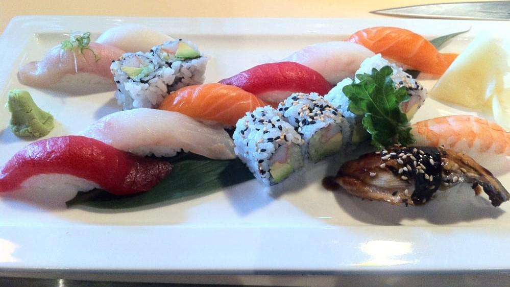 Sashimi Lunch · 8 pieces of assorted raw fish. Served with miso soup or green salad.