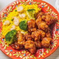 General Tso'S Chicken · Chicken with steamed broccoli and general sauce. With white rice. Hot and spicy.
