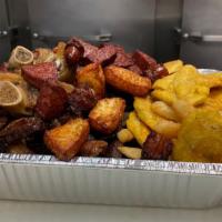 Picadera Mediana · Picadera viene con ; tostones, papas fritas, queso, chicharron de pollo, carne frita de res ...