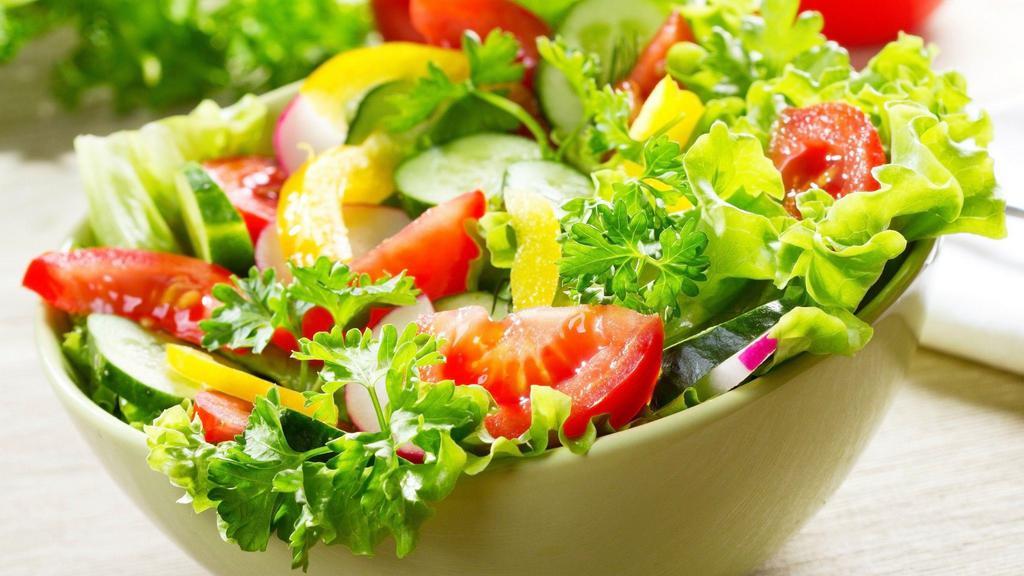 Fresh Garden Salad · 