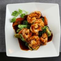 Shrimp With Broccoli In Brown Sauce · 