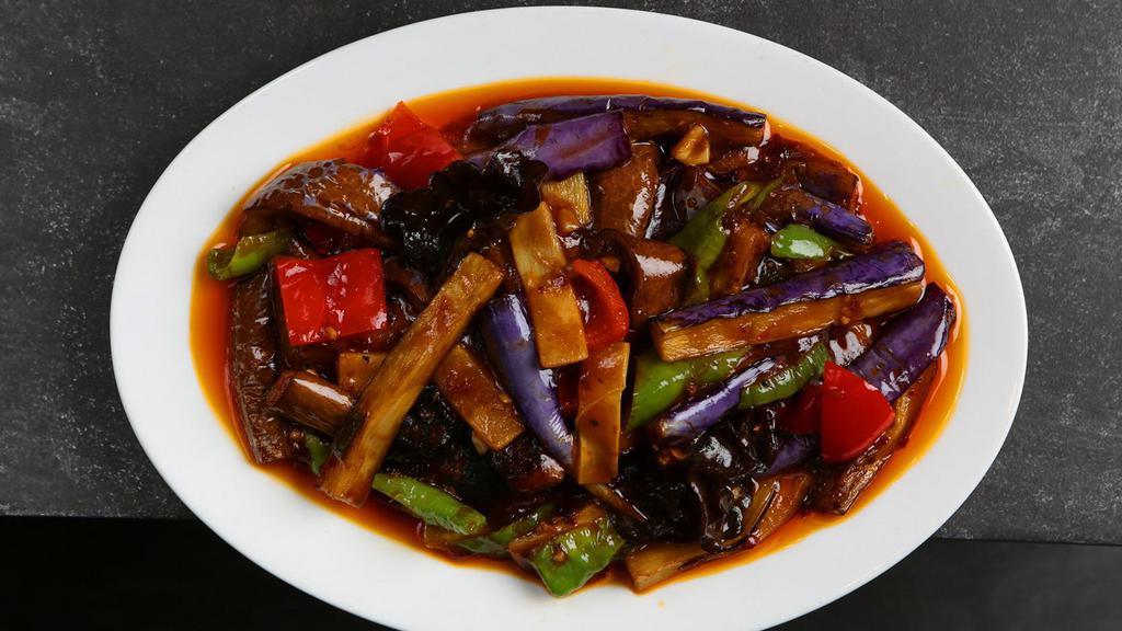 Eggplant With Garlic Sauce · Spicy. Green pepper, red pepper.
