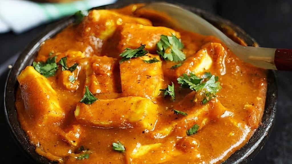 Paneer Makanwala · Vegetarian. Cubes of Indian cottage cheese cooked in tomato sauce with light cream.