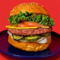 Cheeseburger · Sesame brioche.
100% Angus beef, American, lettuce, tomato, red onion, b&b pickle, mayochup.