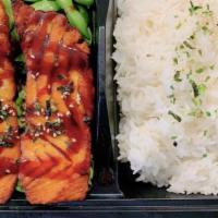 Salmon With Rice / 三文鱼饭 · 